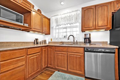 1413 Norma Rd, Columbus, OH 43229 - photo 7