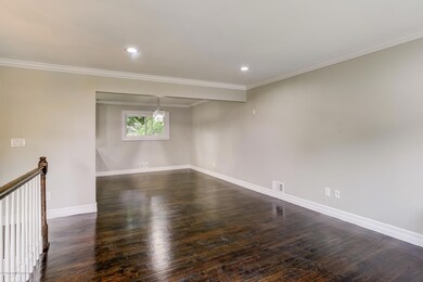 007_Living & Dining Room