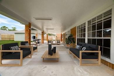 Covered Patio - Virtual Stage