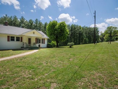 1543 Chestnut Gap Rd, Hendersonville, NC 28792 - photo 2