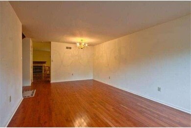 233 Georgetowne Ct, Royersford, PA 19468 - photo 4