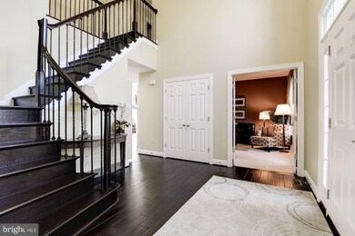 5882 Iron Stone Ct, Centreville, VA 20120 - photo 4