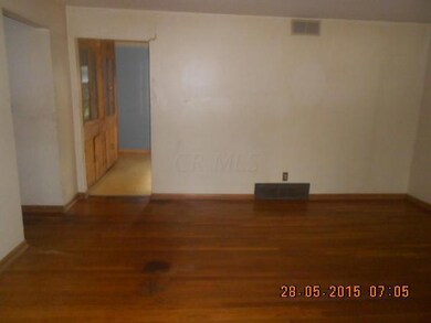 6337 Drysdale Square W, Columbus, OH 43229 - photo 2