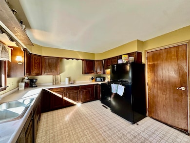 337 N Adams St W, Gwinn, MI 49841 - photo 4