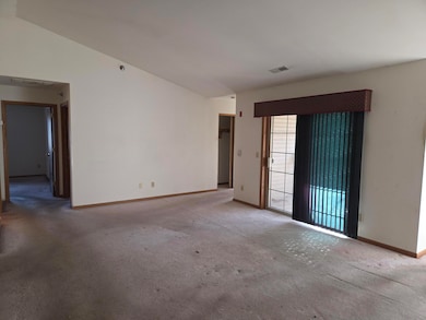 3651 E Barbara Ct unit 10, Oak Creek, WI 53154 - photo 4