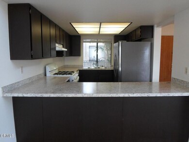 5122 Longfellow Way, Oxnard, CA 93033 - photo 4