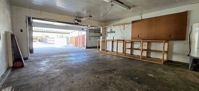 730 Pinehill Ln, Grand Prairie, TX 75052 - photo 5