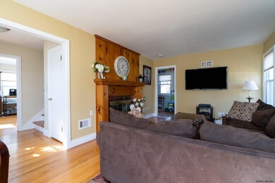 4 Williams Park Rd, Albany, NY 12211 - photo 5