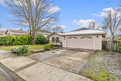 2852 Fredrick Dr, Medford, OR 97504 - photo 4