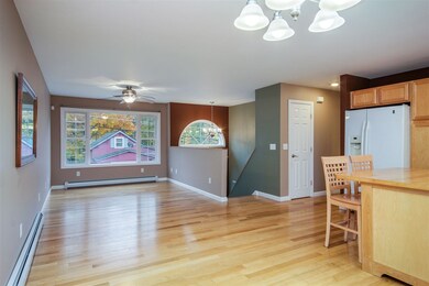 5 Camp St, Essex Junction, VT 05452 - photo 4