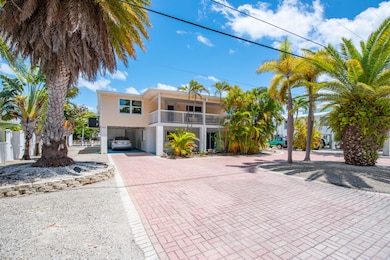 951 Lagoon