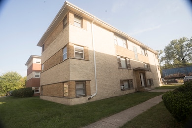 2052 135th Place, Blue Island, IL 60406 - photo 2