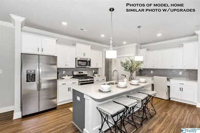 Kitchen similar photo