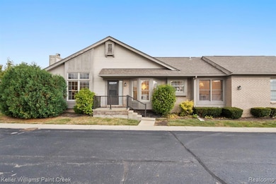 2503 Westmont Cir, Sterling Heights, MI 48310 - photo 2