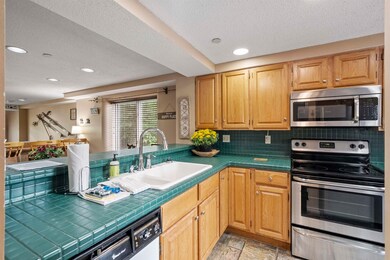 10 Bunker Ln unit 114, Lincoln, NH 03251 - photo 7