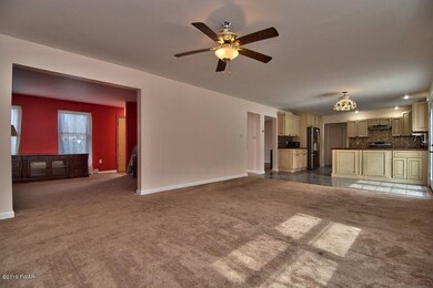 264 Edgefield Rd, Lake Ariel, PA 18436 - photo 3