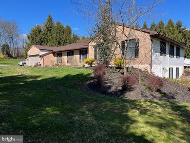 473 Kulp Rd, Pottstown, PA 19465 - photo 4