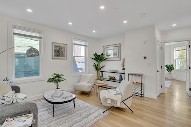 63 Oak St unit 2, Somerville, MA 02143 - photo 4