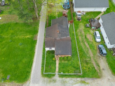 272 N Ross St, Columbus, IN 47201 - photo 4