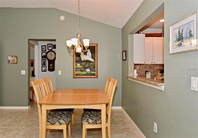 Great place to enjoy those dinners with neighbors!