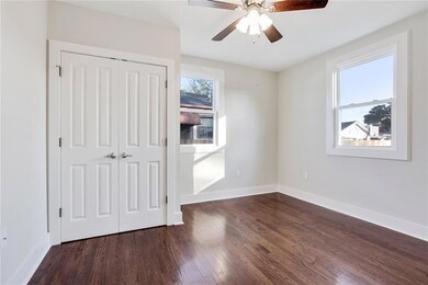 Master bedroom - downstairs