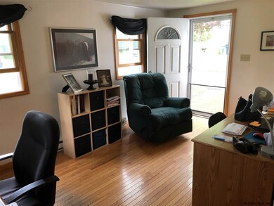 4 Lincoln Ave, Rensselaer, NY 12144 - photo 5