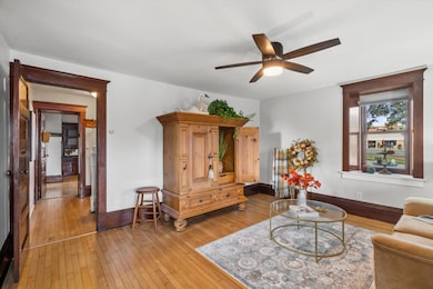 N86W16387 Appleton Ave, Menomonee Falls, WI 53051 - photo 6