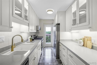 Executive House Apartments unit 7D, Saint Louis, MO 63108 - photo 5