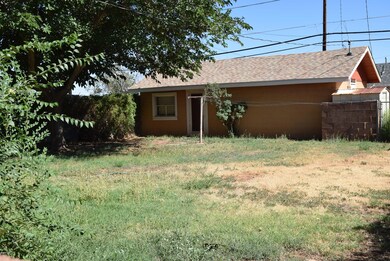 618 W Elm St, Winslow, AZ 86047 - photo 4