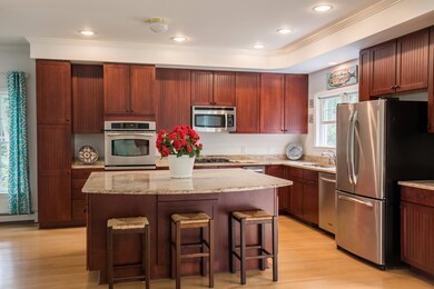 49 Nineteenth St N, Edgartown, MA 02539 - photo 3