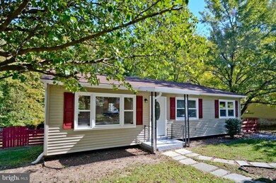 9012 Anna Dr, Clinton, MD 20735 - photo 4