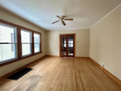 2713 Plum St, Erie, PA 16508 - photo 5