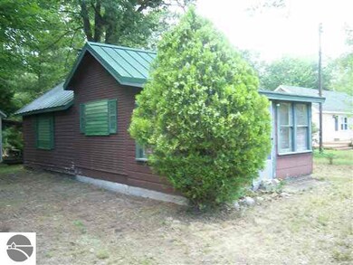 1421 N Huron Rd, Tawas City, MI 48763 - photo 4
