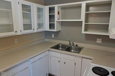 5657 Gate Keeper Ave, Anchorage, AK 99504 - photo 3