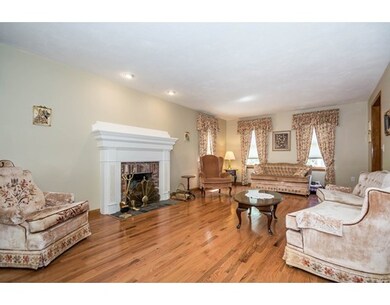 42 Gilman Rd, North Billerica, MA 01862 - photo 6