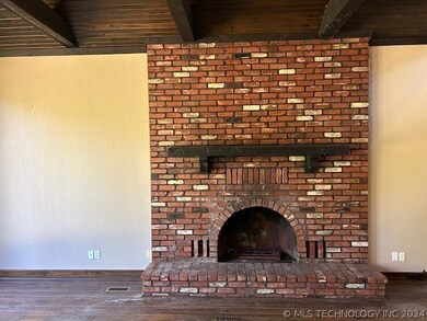 Living fireplace