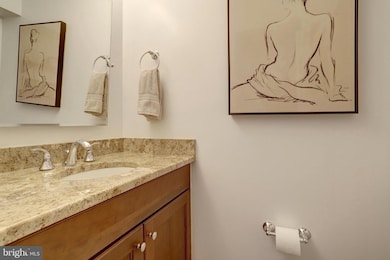 18 S Montana St unit 9, Arlington, VA 22204 - photo 5