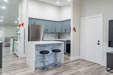 929 NE 199th St unit 203, Miami, FL 33179 - photo 6