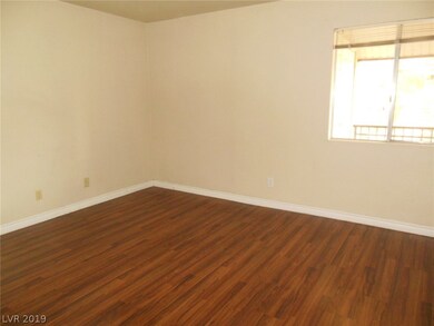 5009 Indian River Dr unit 156, Las Vegas, NV 89103 - photo 3