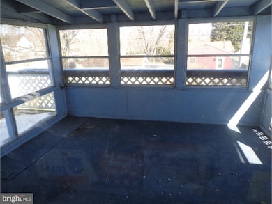 425 Summit Ave, Reading, PA 19607 - photo 7