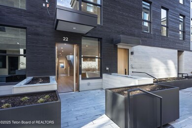 165 N Glenwood St unit 22, Jackson, WY 83001 - photo 2