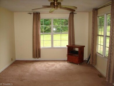 6878 Royal Ridge Rd, Ramseur, NC 27316 - photo 2