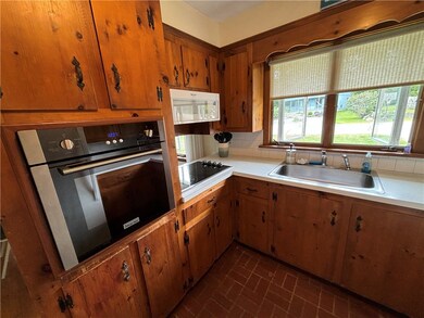 57 Maplewood Ave, Westerly, RI 02891 - photo 3