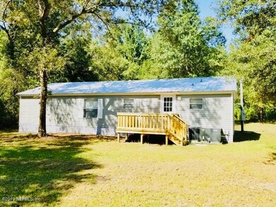 405 Alexander St, Interlachen, FL 32148 - photo 6