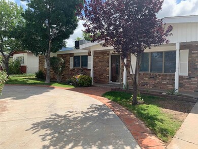 1802 Mountain View Ave unit 1, Alamogordo, NM 88310 - photo 2