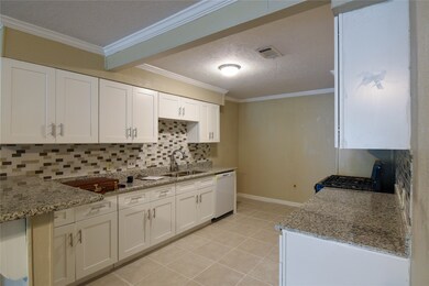 10610 Somerset Ln, Houston, TX 77093 - photo 2