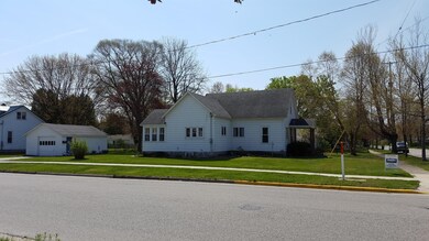 404 S Weaver Ave, Fremont, MI 49412 - photo 7