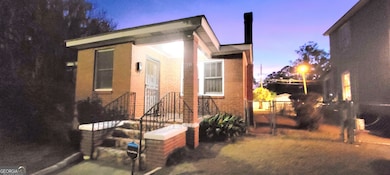 651 W 42nd St, Savannah, GA 31415 - photo 2