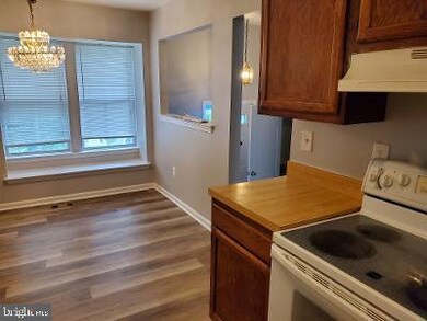 3512 Cherry Hill Ct, Beltsville, MD 20705 - photo 7