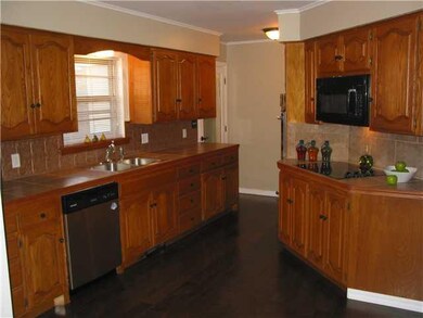 1923 N Bell Ave, Shawnee, OK 74804 - photo 2